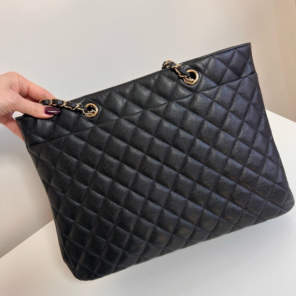 Chanel Timeless Caviar Leather Classic Tote - Picture 5 of 16